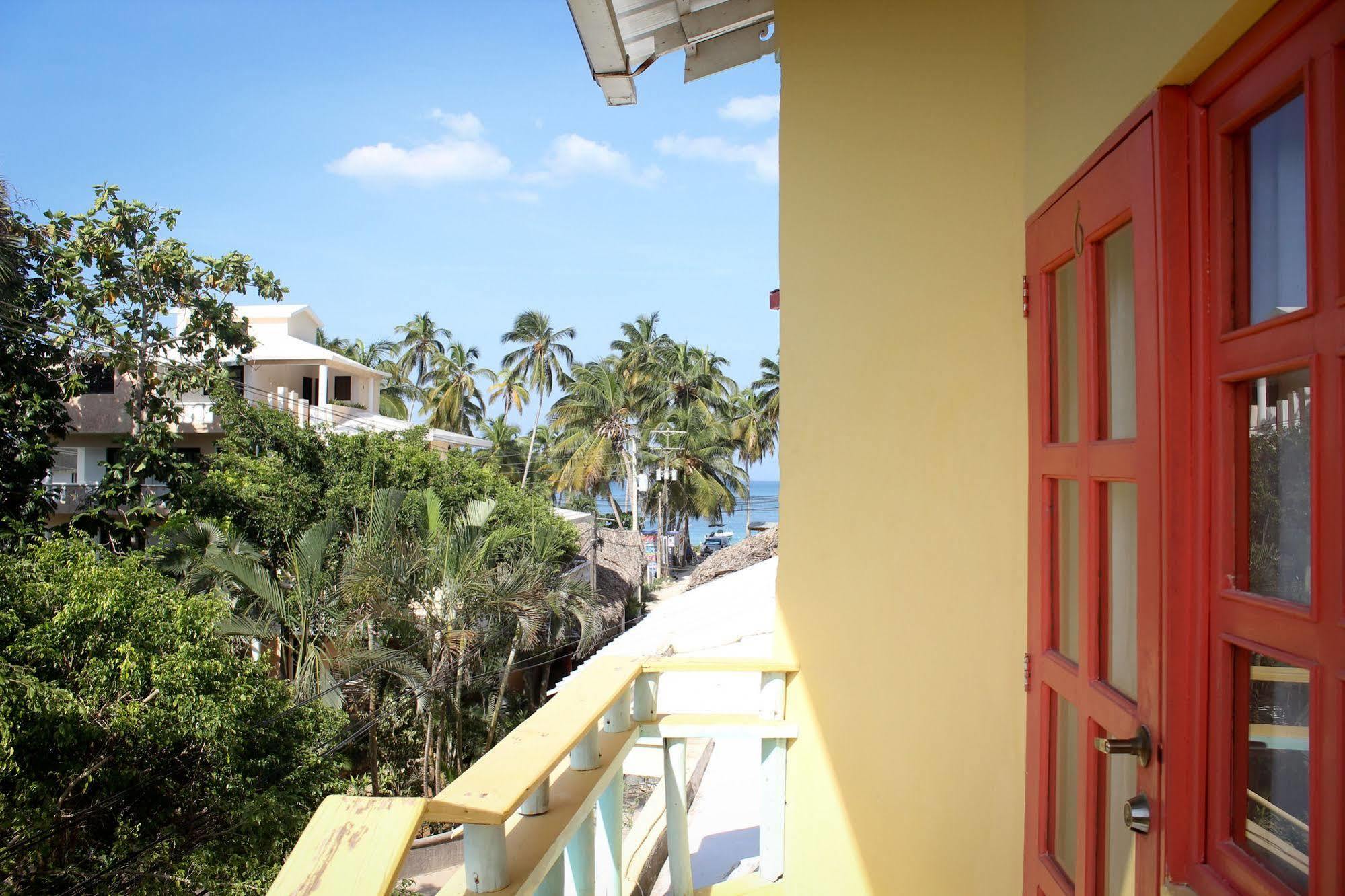 Casa Delfin Guest House Las Terrenas Exteriör bild